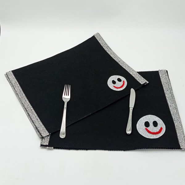 Smiley Motifli Siyah Amerikan Servis Seti